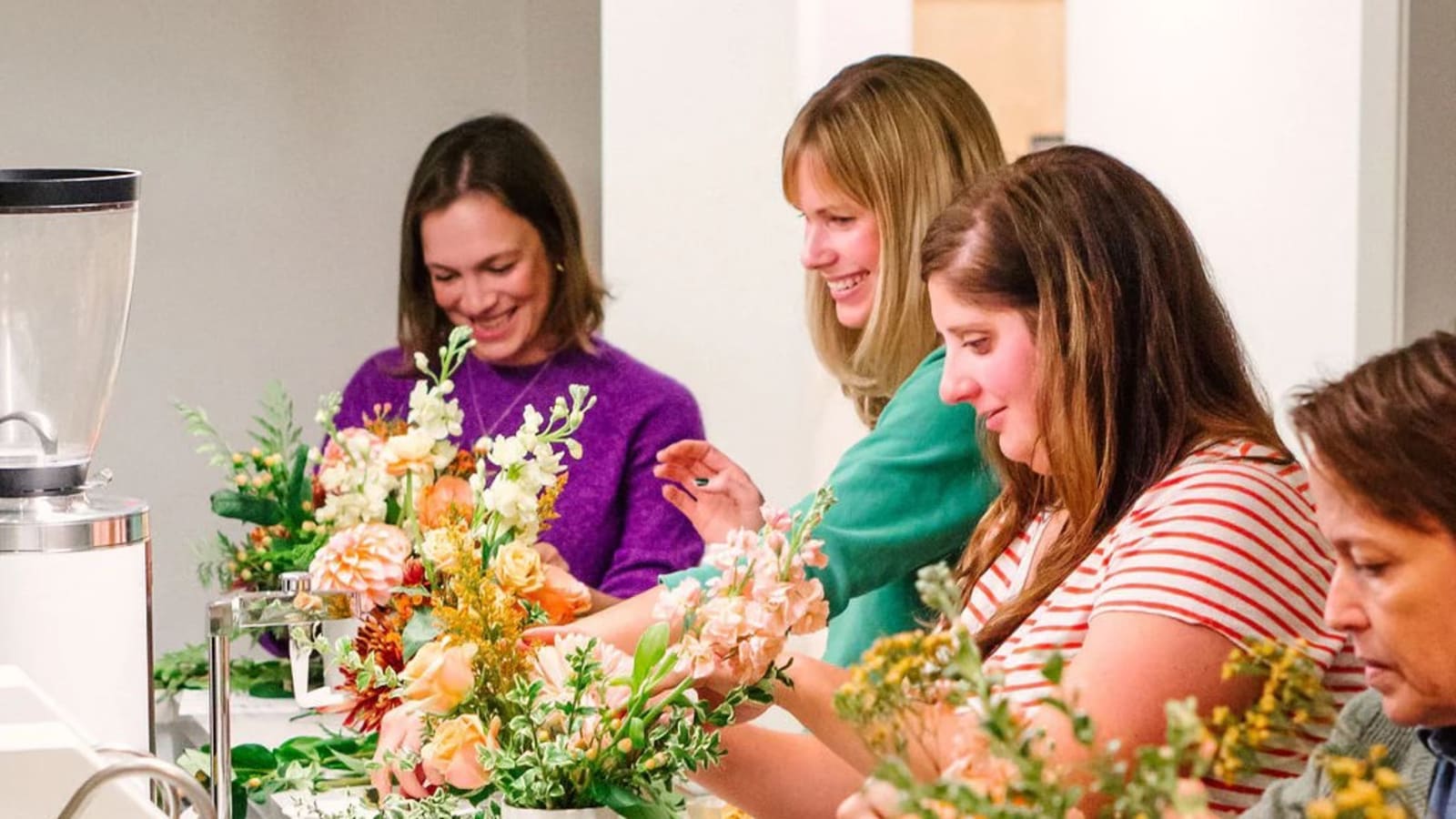 PETAL PLAY: DIY Floral Bouquet Workshop